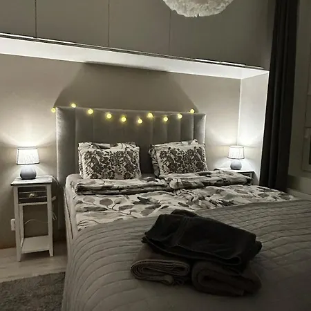 Апартаменты Homenest With Sauna And Warm Garage